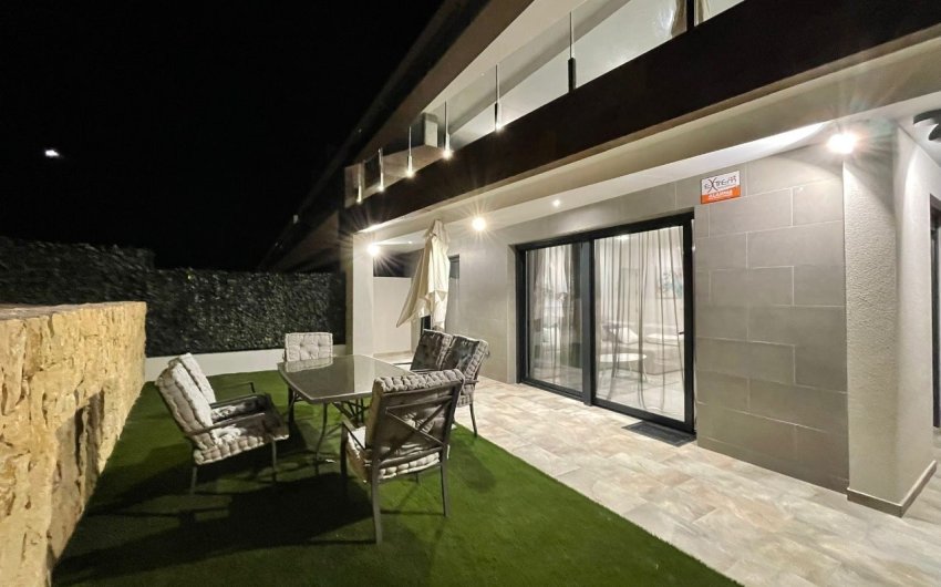 Revente - Apartment -
Finestrat