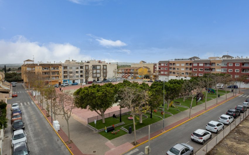 Revente - Apartment Flat -
Los Montesinos