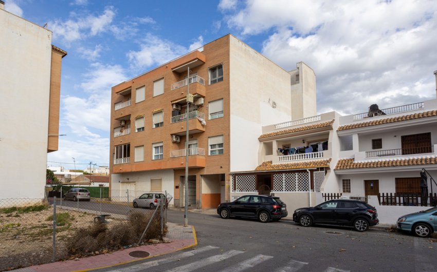 Revente - Apartment Flat -
Los Montesinos