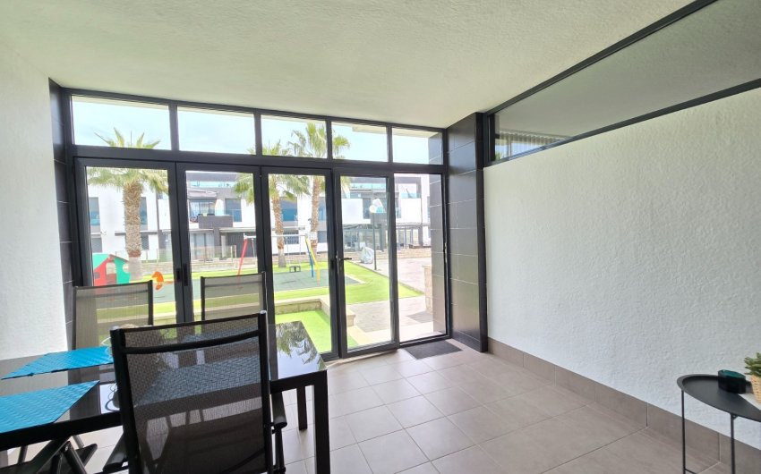 Revente - Apartment / Flat * -
Orihuela Costa * - Punta Prima *