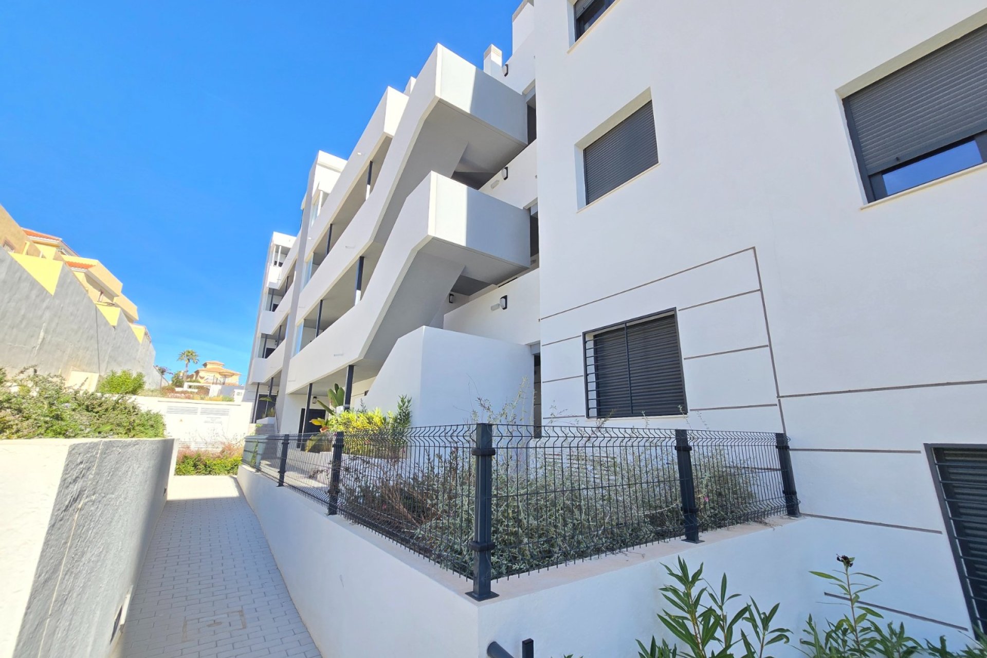 Revente - Apartment / Flat * -
Orihuela Costa - Villamartín *