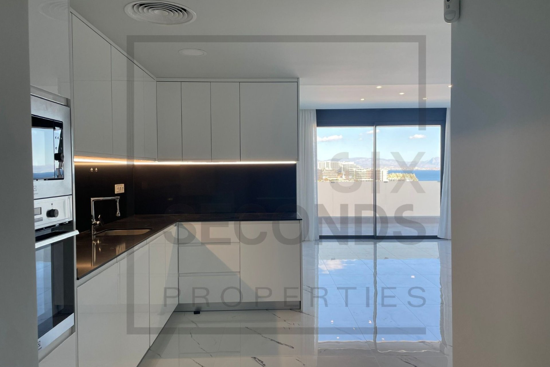 Revente - Apartment -
Gran Alacant