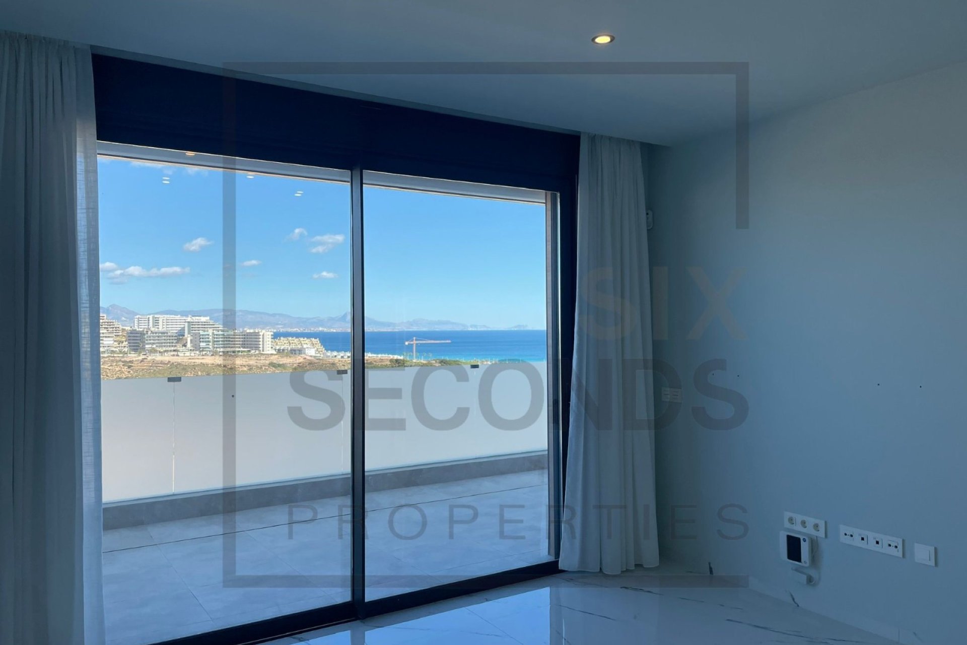 Revente - Apartment -
Gran Alacant