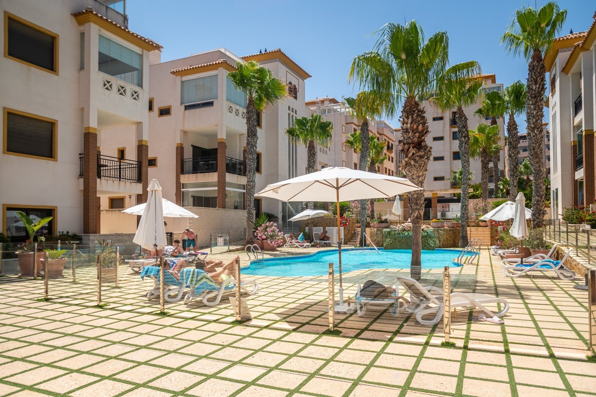 Revente - Apartment -
Guardamar del Segura - Costa Blanca