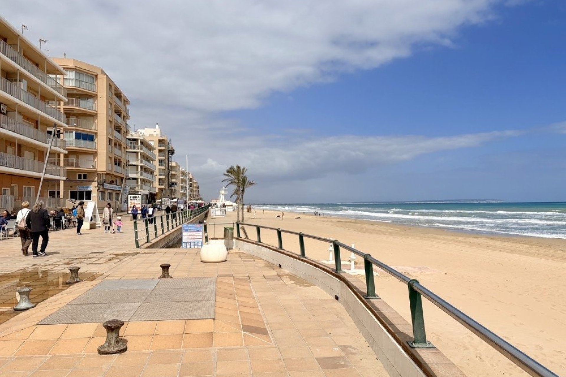 Revente - Apartment -
Guardamar del Segura - Costa Blanca