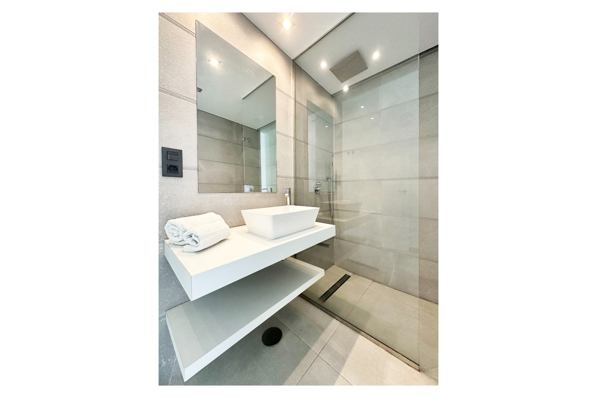 Revente - Apartment -
Guardamar del Segura - Costa Blanca