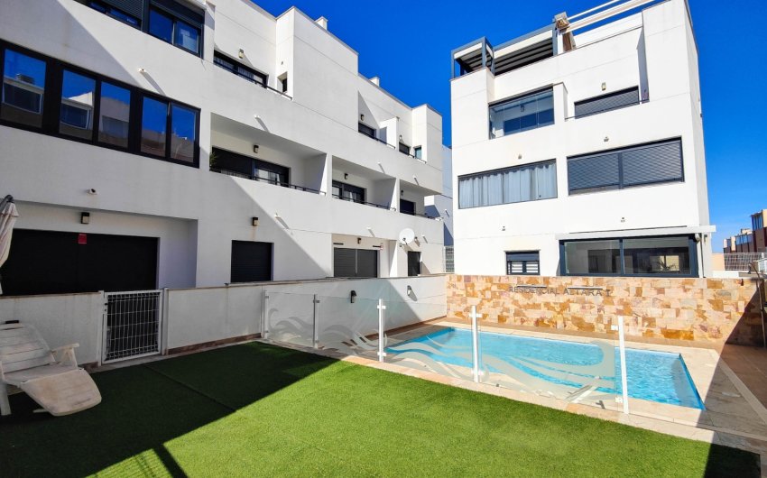 Revente - Apartment -
Guardamar del Segura - Costa Blanca