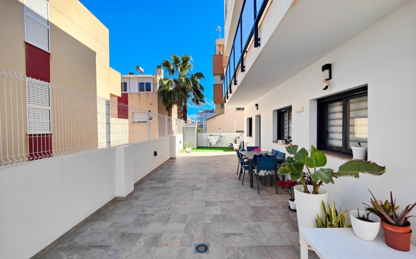 Revente - Apartment -
Guardamar del Segura - Costa Blanca