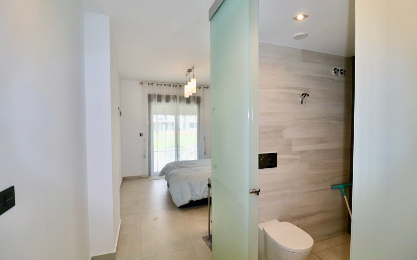 Revente - Apartment -
Guardamar del Segura - Guardamar - El Raso