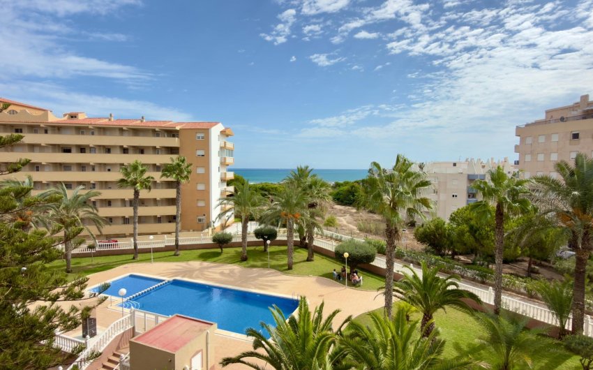 Revente - Apartment -
Guardamar del Segura - Urbanizaciones