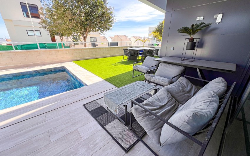 Revente - Apartment -
Guardamar del Segura - Urbanizaciones