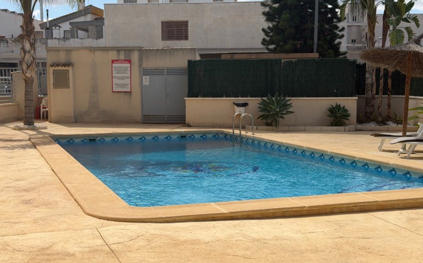Revente - Apartment -
Jacarilla - Inland