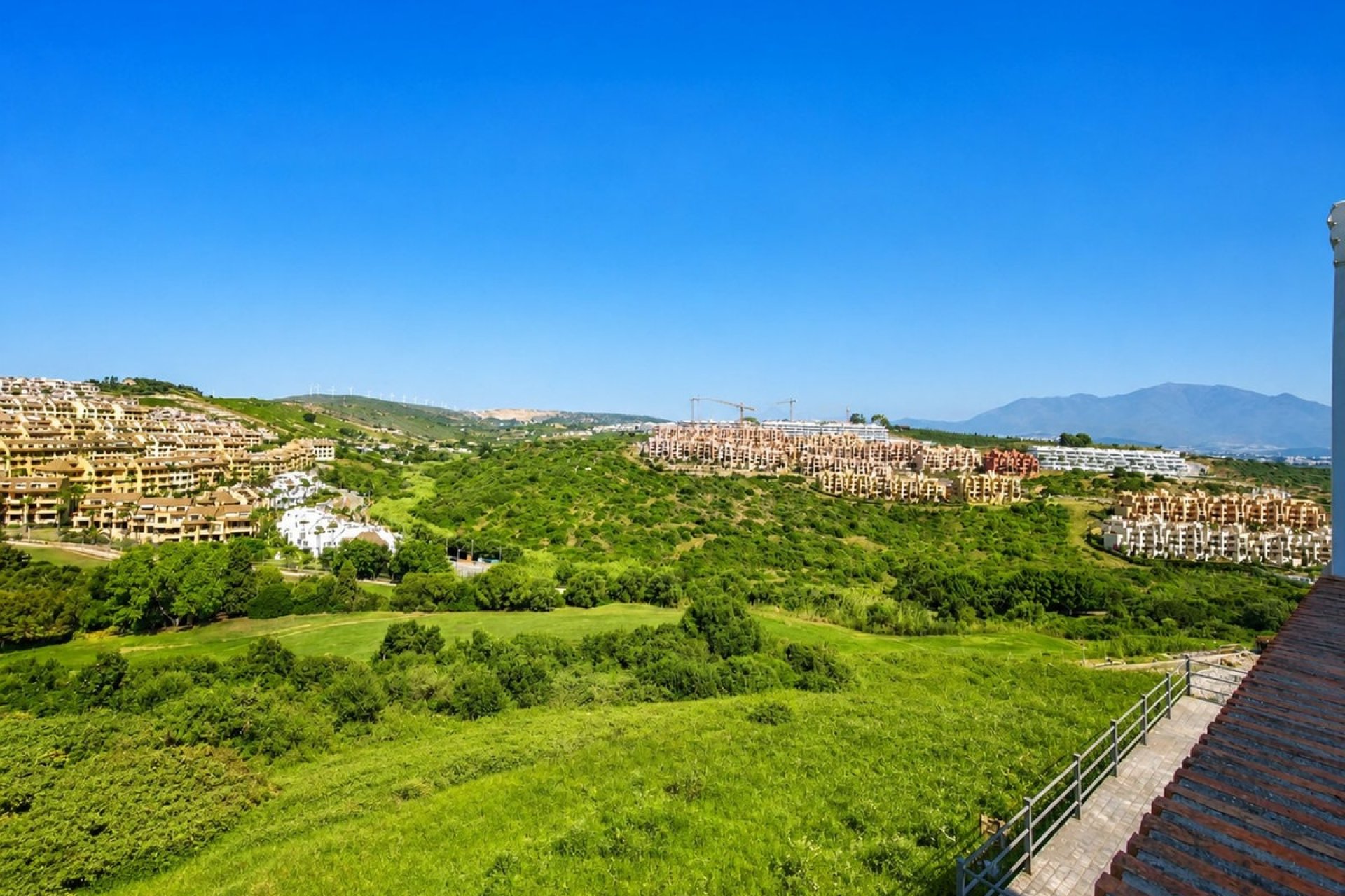 Revente - Apartment -
La Duquesa - Costa del Sol