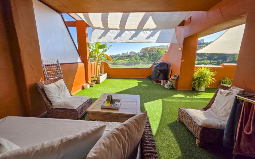 Revente - Apartment -
La Duquesa - Costa del Sol