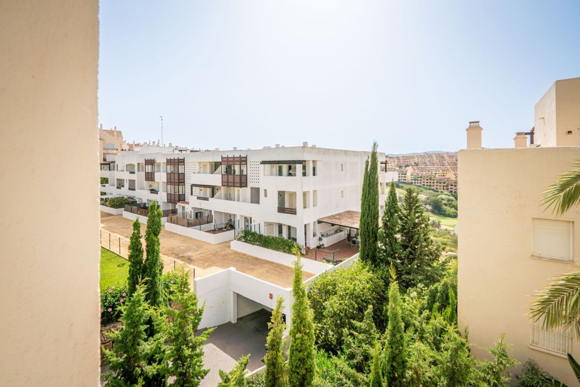 Revente - Apartment -
La Duquesa - Costa del Sol