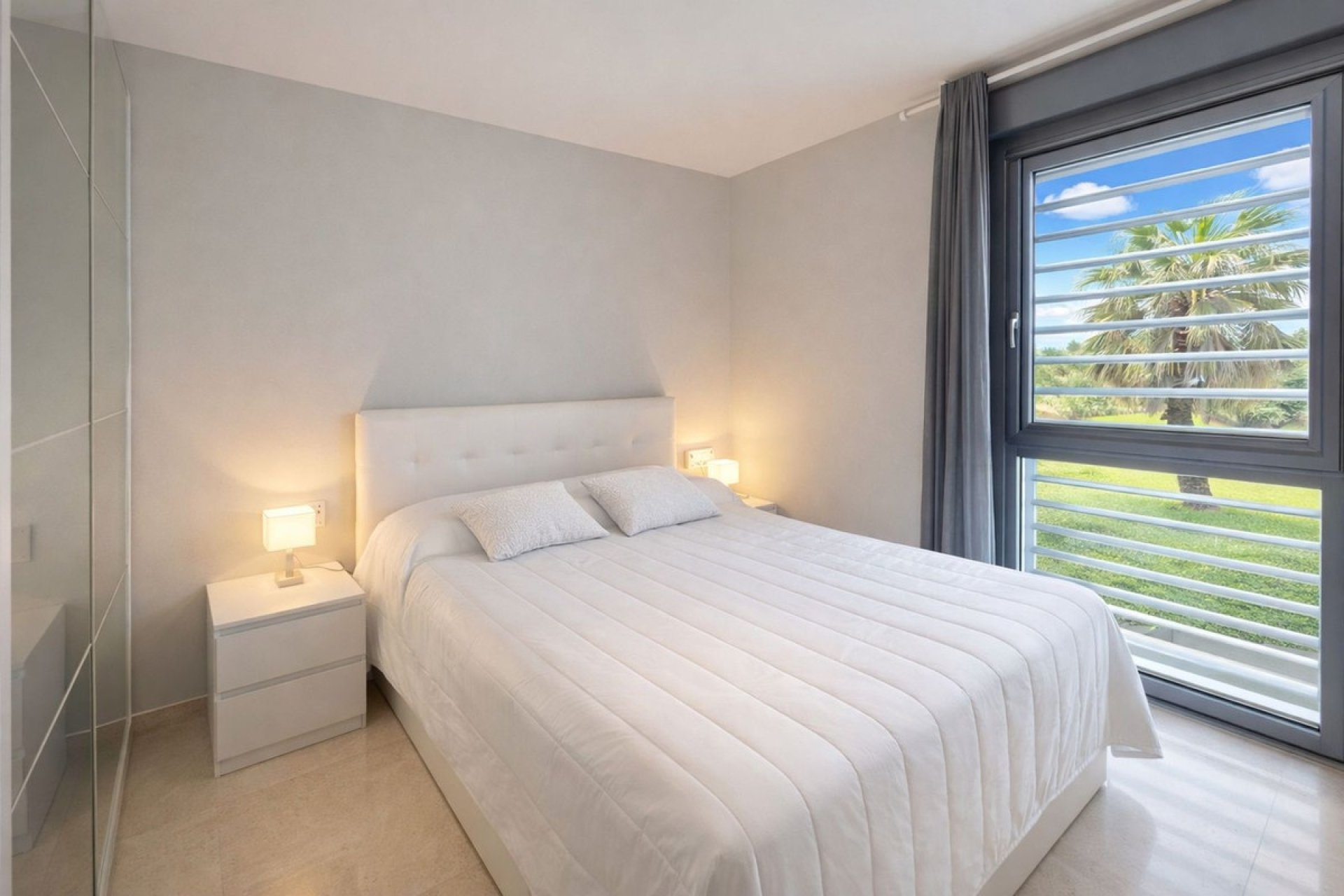 Revente - Apartment -
La Duquesa - Costa del Sol
