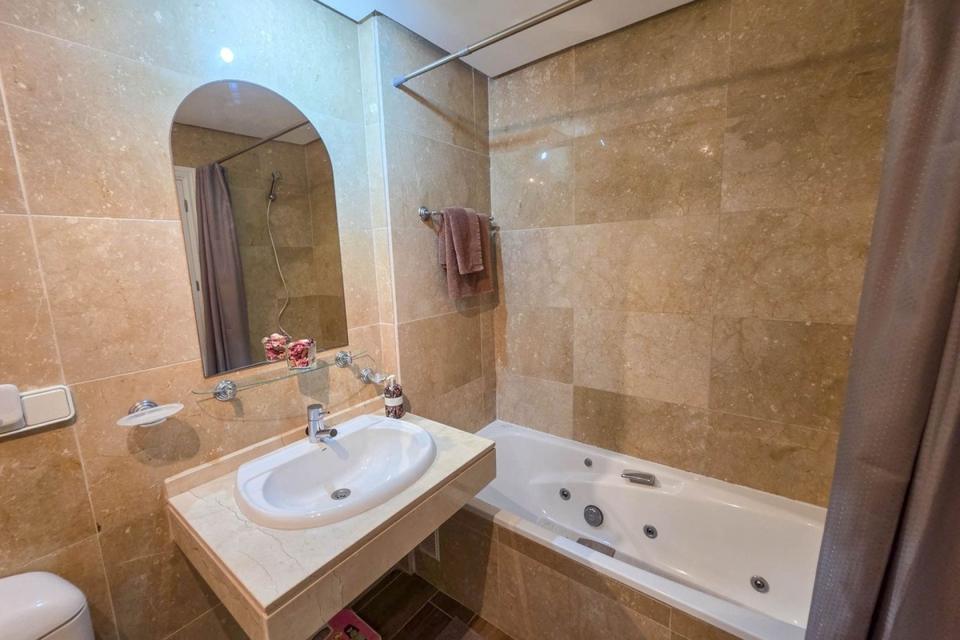 Revente - Apartment -
La Duquesa - Costa del Sol