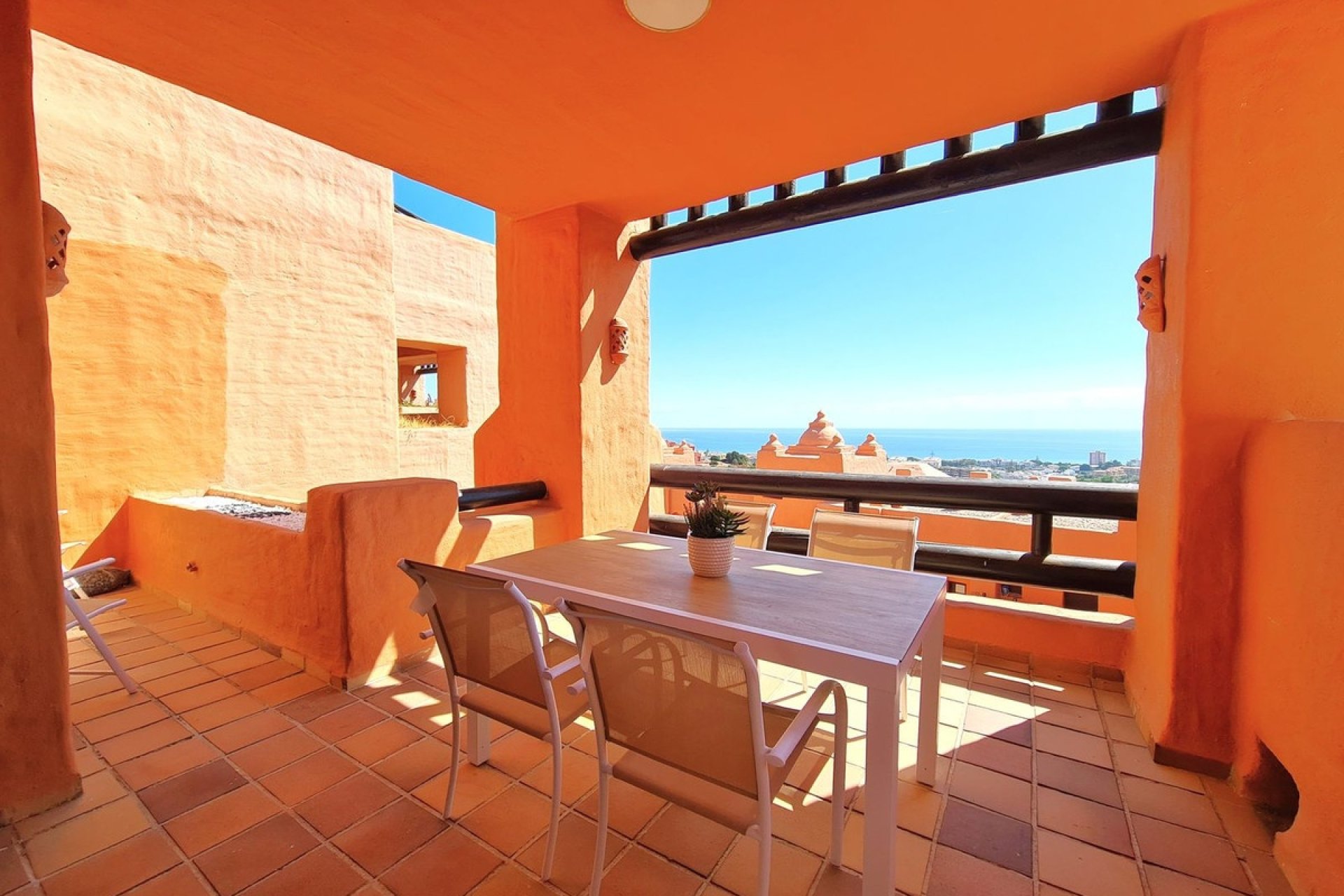 Revente - Apartment -
La Duquesa - Costa del Sol