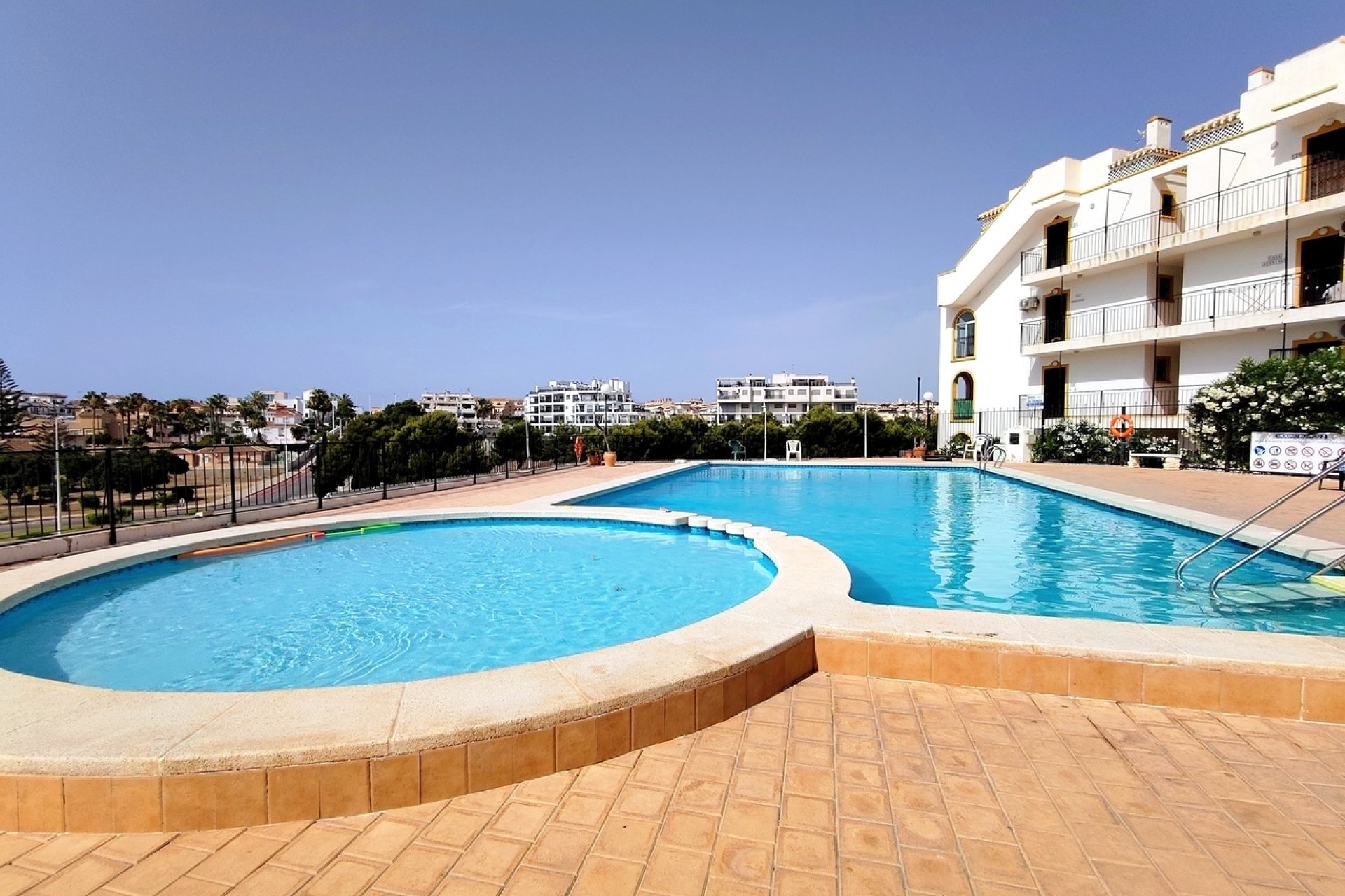 Revente - Apartment -
La Zenia - Costa Blanca