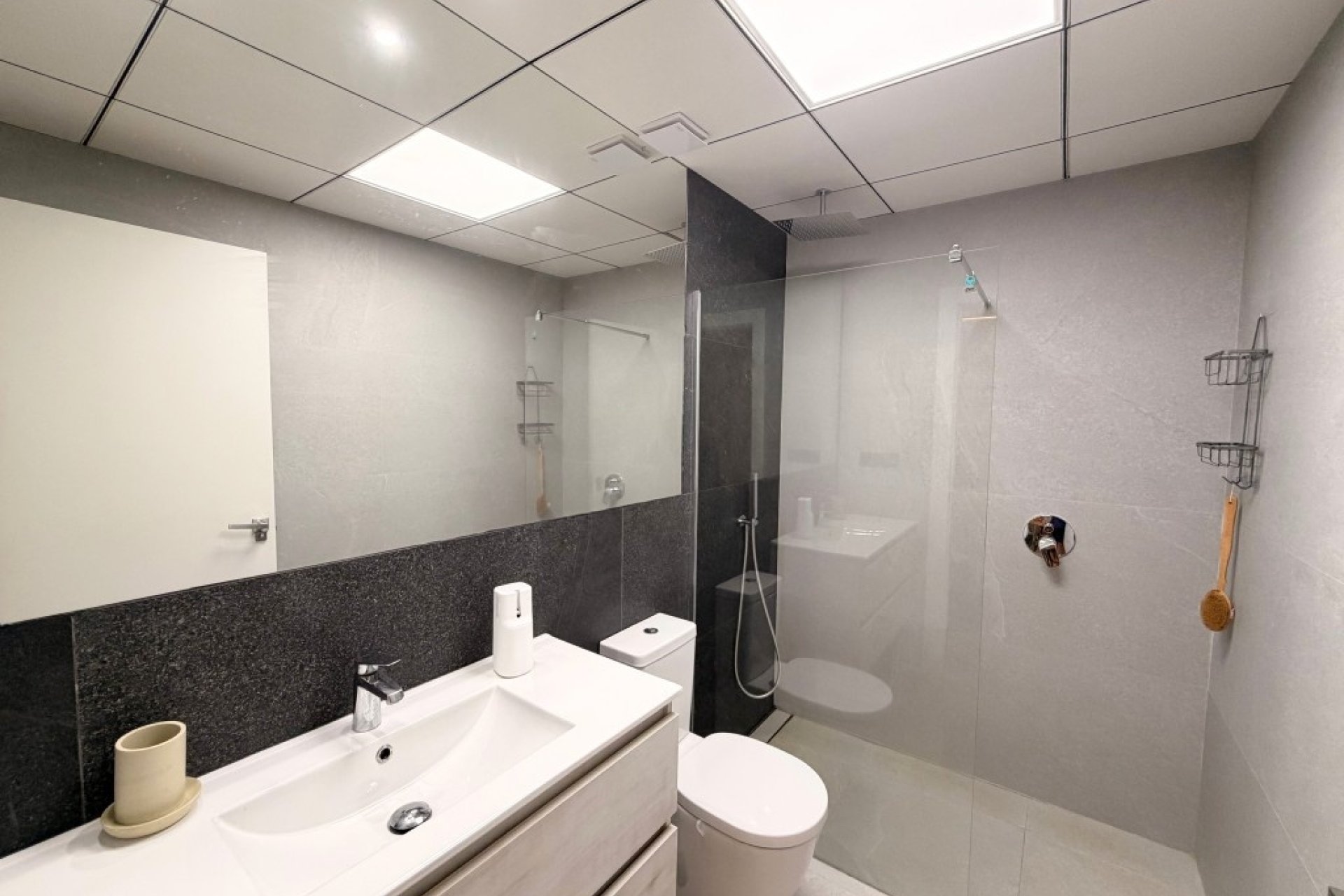 Revente - Apartment -
Lo Crispin - Inland