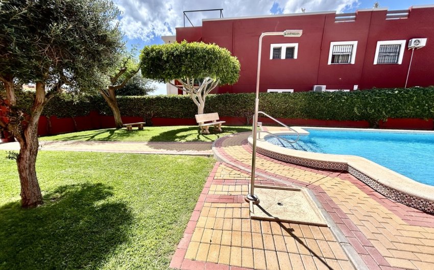 Revente - Apartment -
Los Altos - Costa Blanca