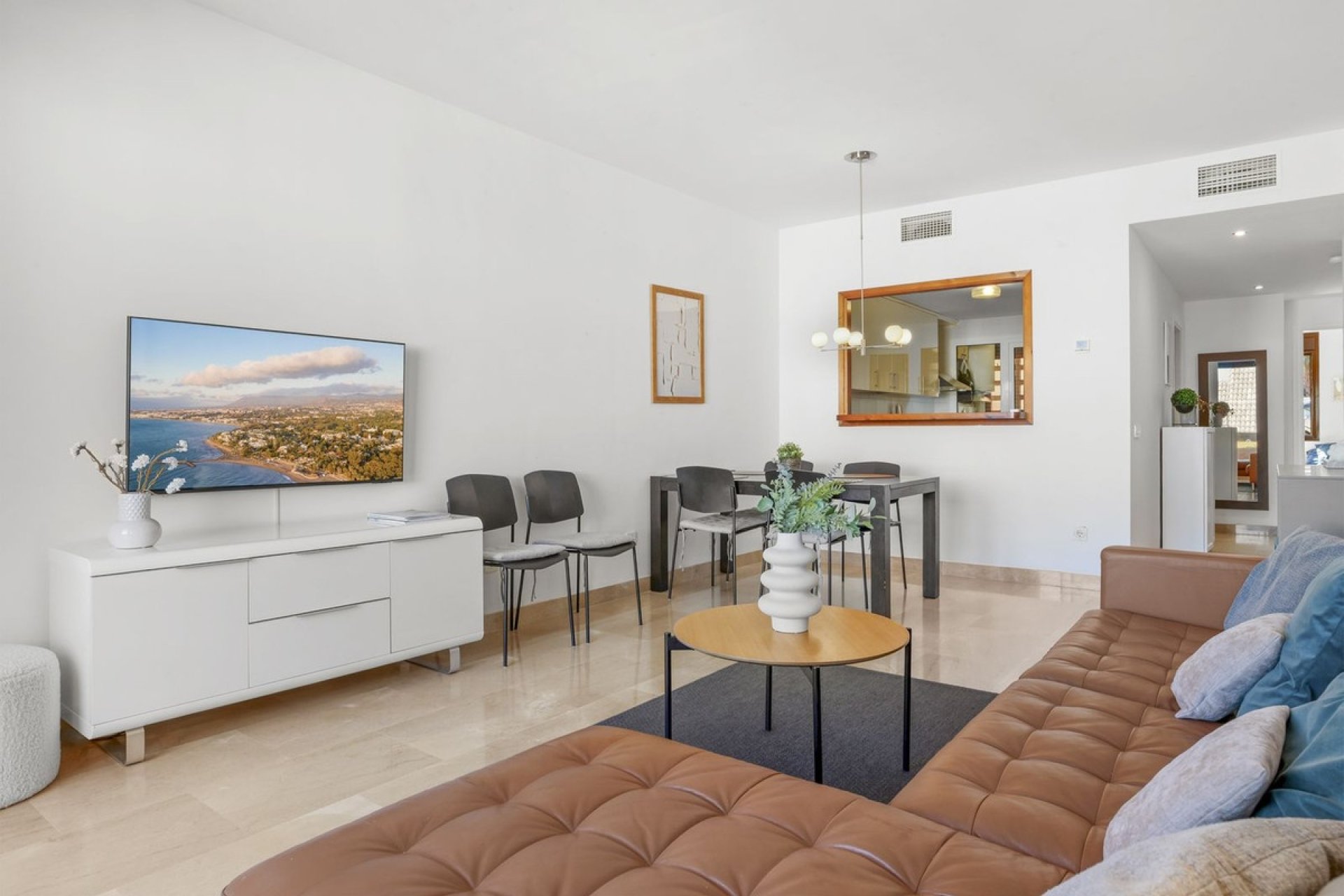 Revente - Apartment -
Manilva - Inland