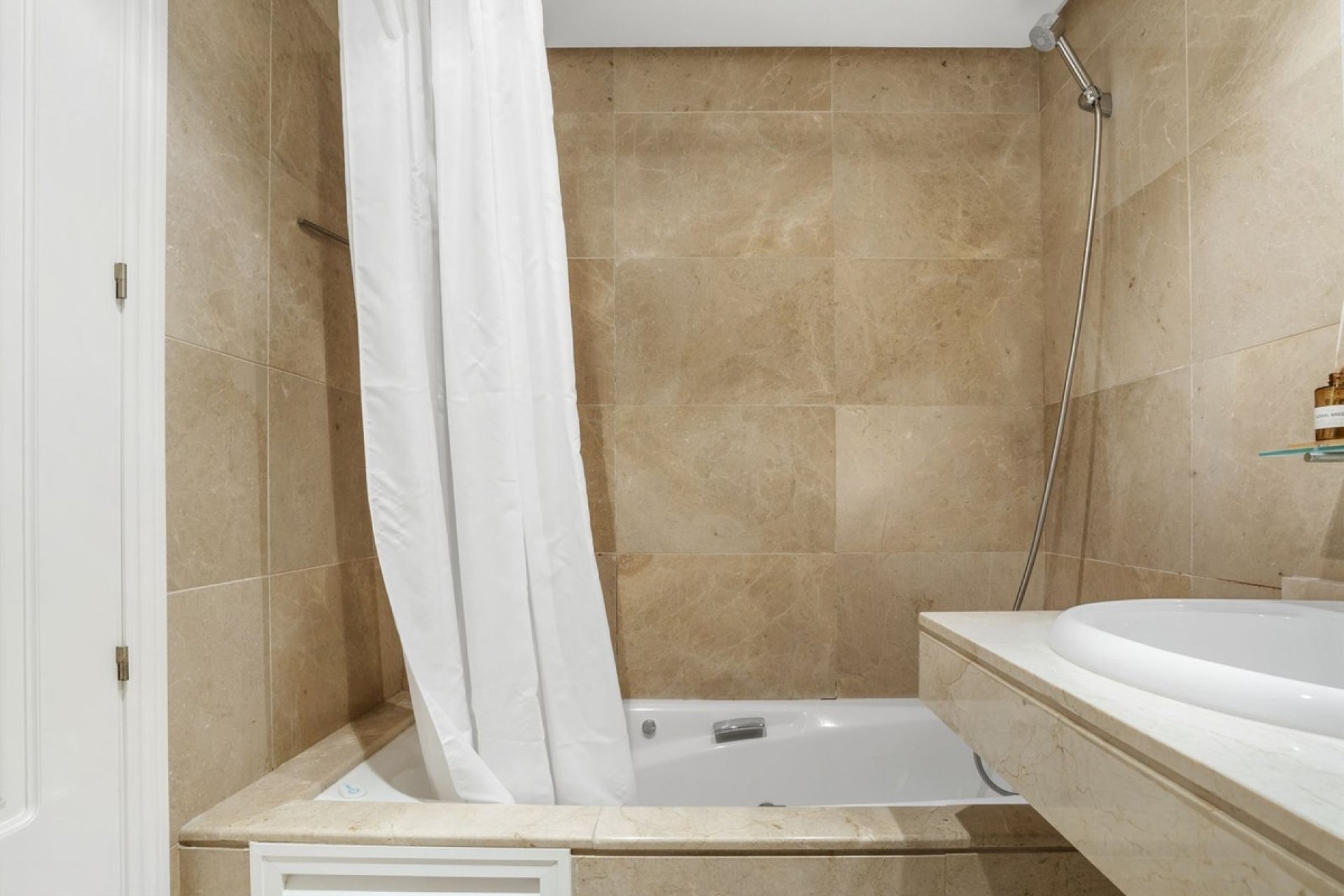 Revente - Apartment -
Manilva - Inland