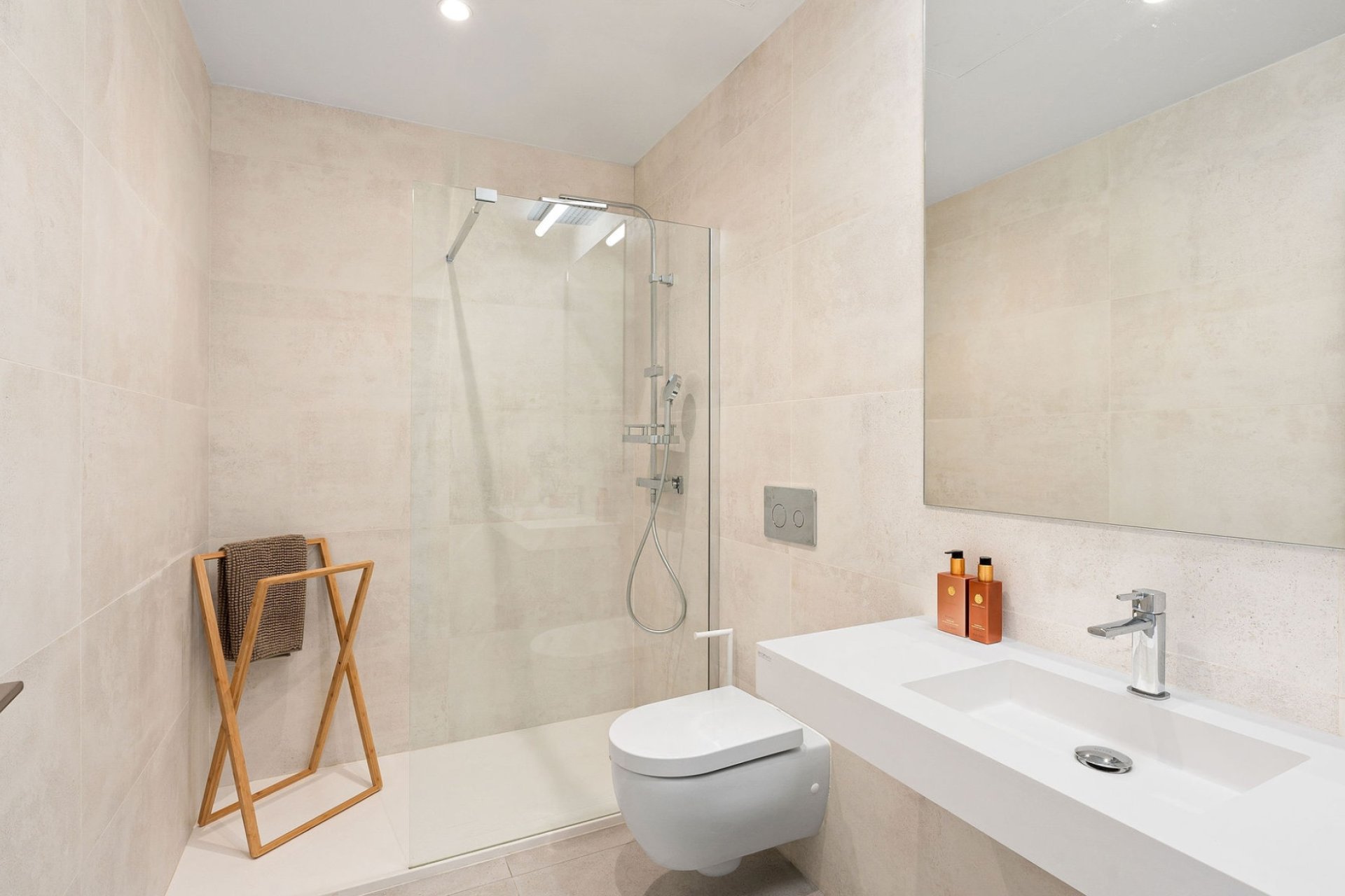 Revente - Apartment -
Marbella - Elviria