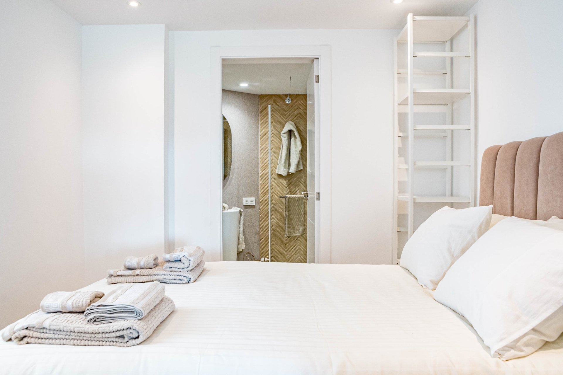 Revente - Apartment -
Marbella - Nueva Andalucía