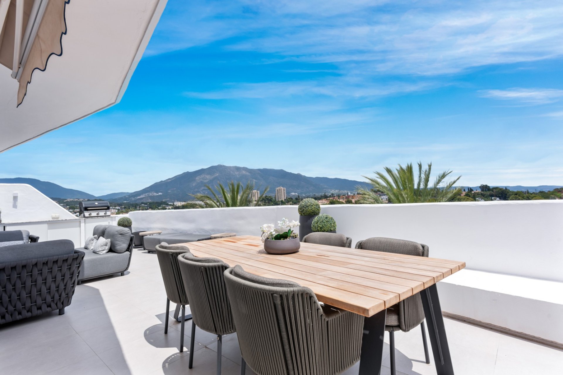 Revente - Apartment -
Marbella - Nueva Andalucía