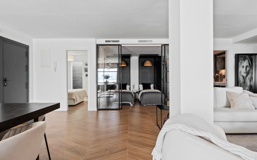 Revente - Apartment -
Marbella - Nueva Andalucía