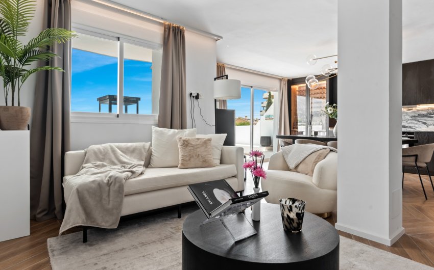 Revente - Apartment -
Marbella - Nueva Andalucía
