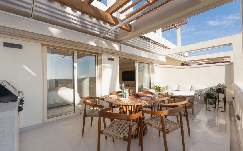 Revente - Apartment -
Marbella - Nueva Andalucía