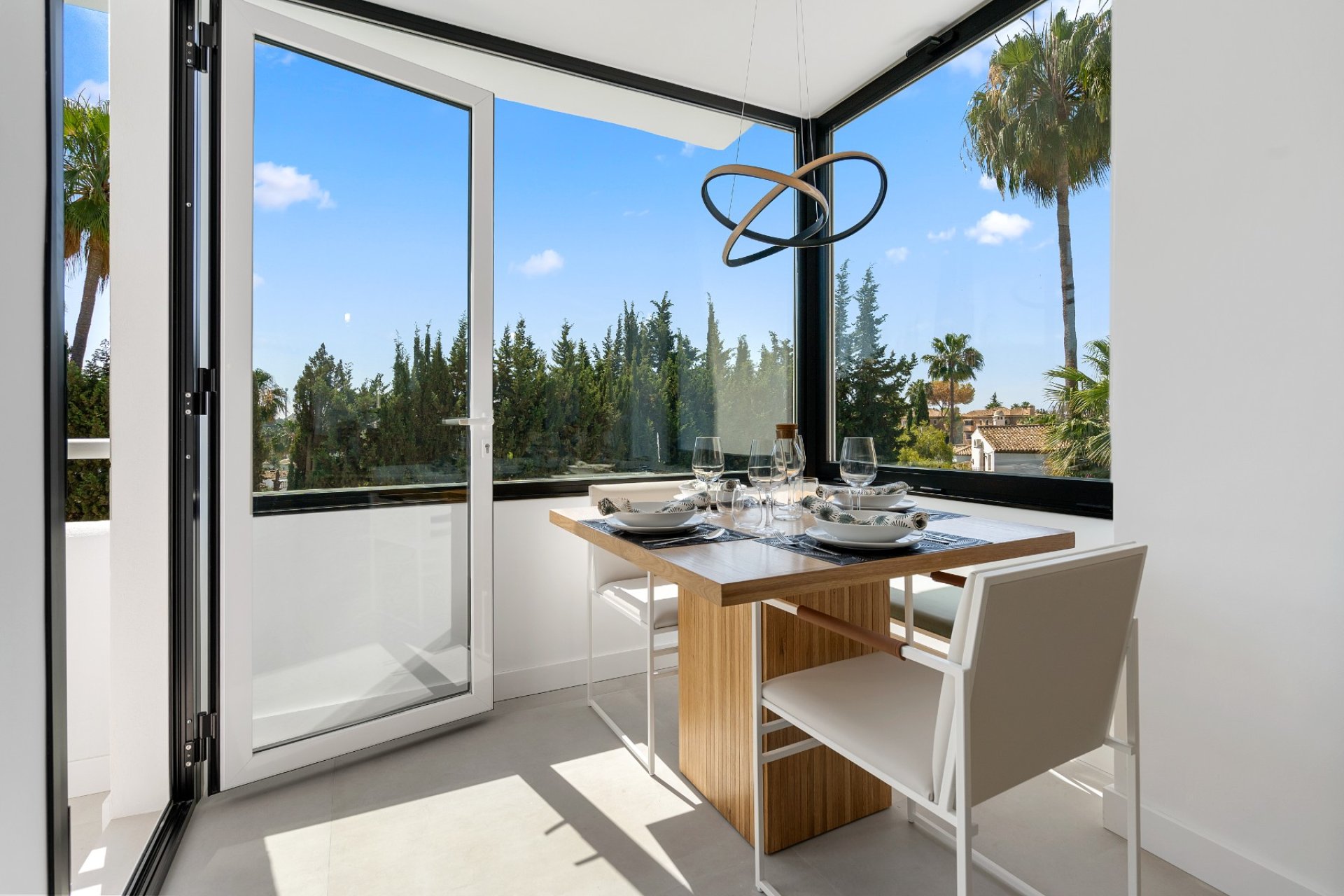 Revente - Apartment -
Marbella - Nueva Andalucía