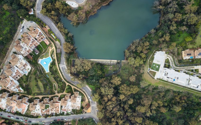 Revente - Apartment -
Marbella - Nueva Andalucía