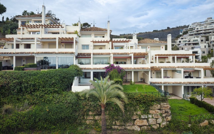 Revente - Apartment -
Marbella - Nueva Andalucía