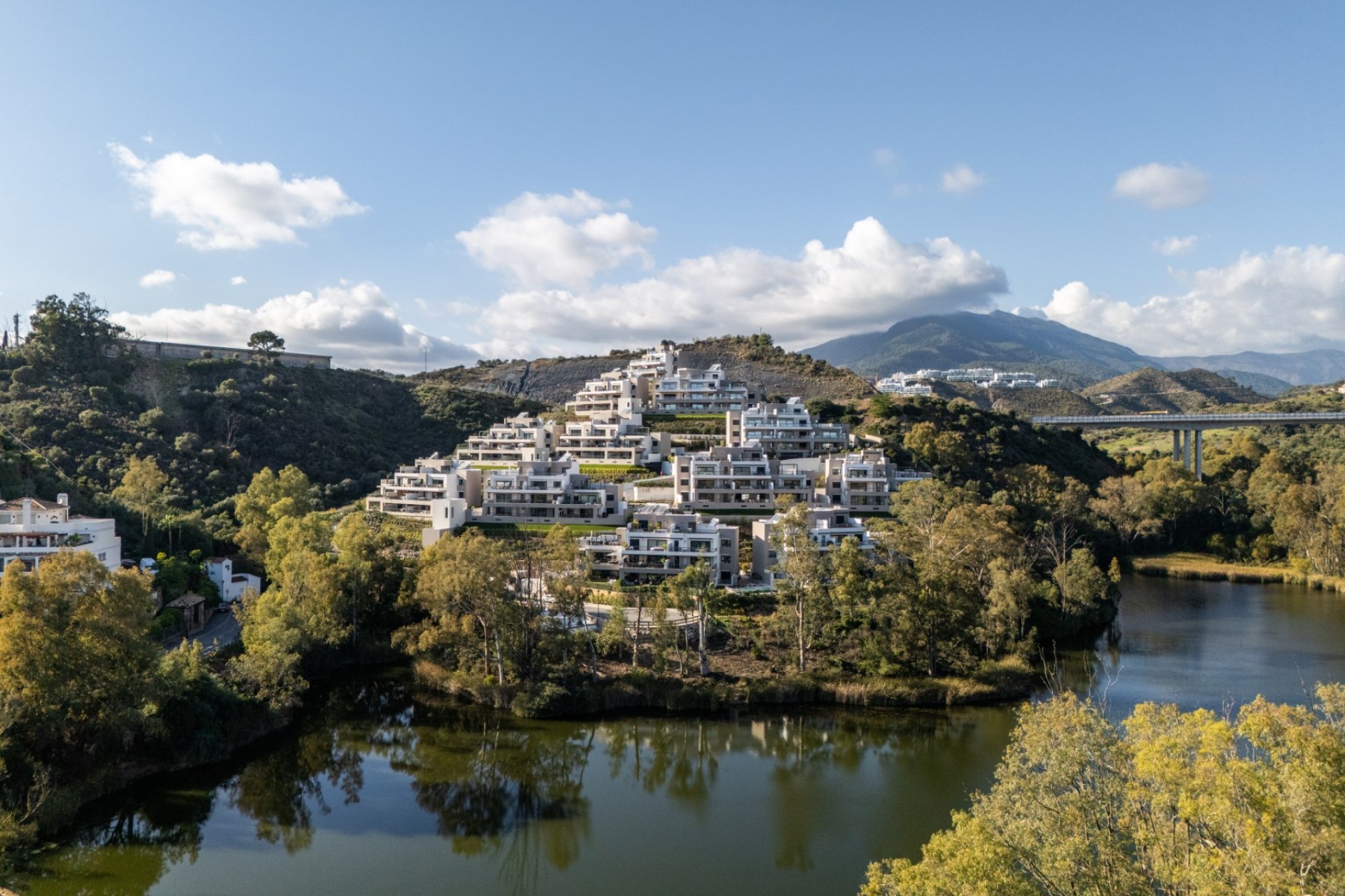 Revente - Apartment -
Marbella - Nueva Andalucía