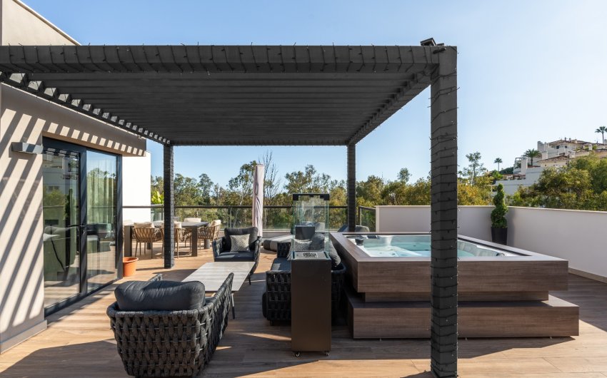 Revente - Apartment -
Marbella - Nueva Andalucía