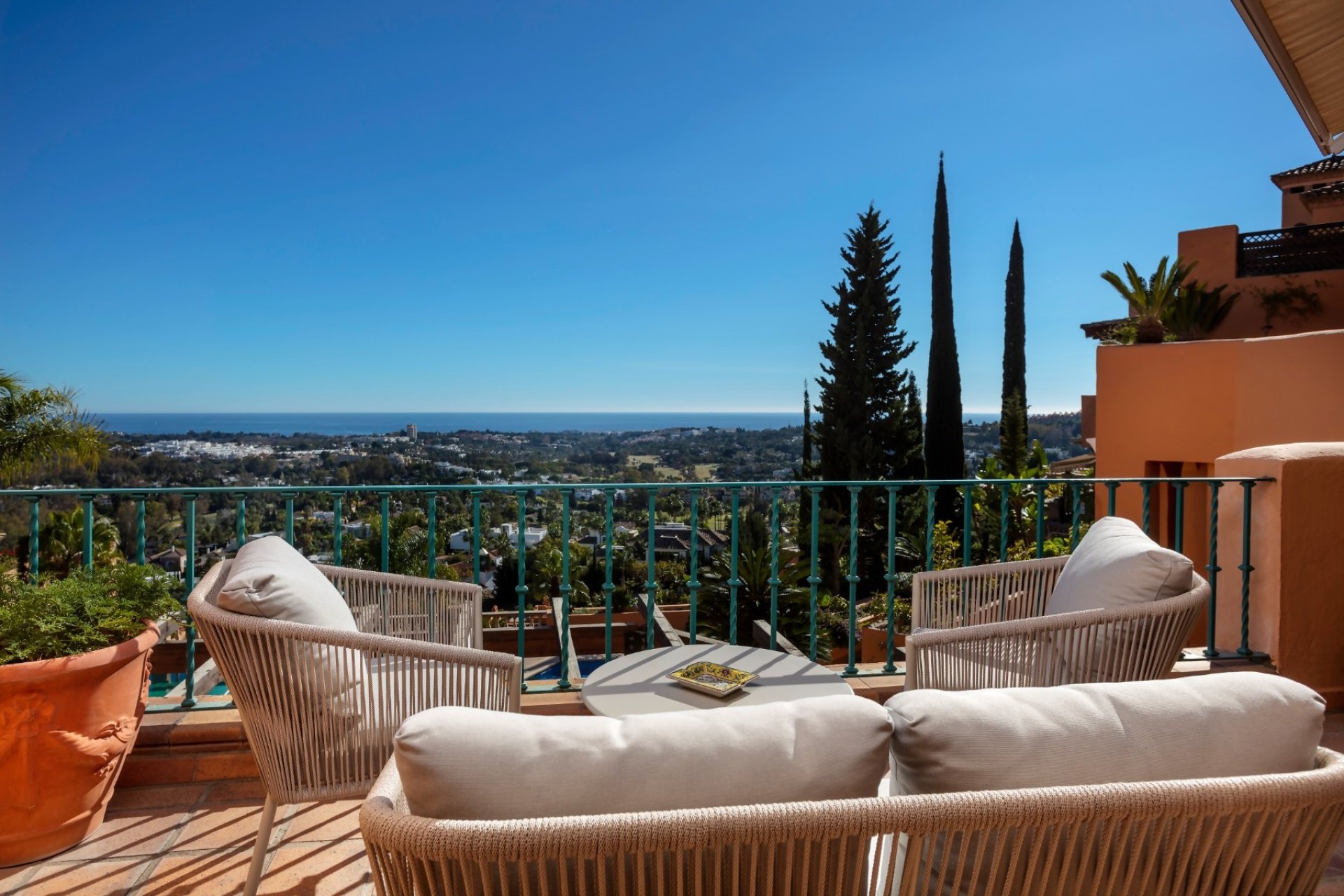 Revente - Apartment -
Marbella - Nueva Andalucía