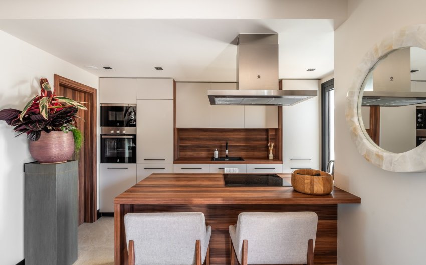 Revente - Apartment -
Marbella - Nueva Andalucía