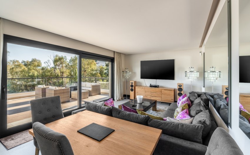 Revente - Apartment -
Marbella - Nueva Andalucía