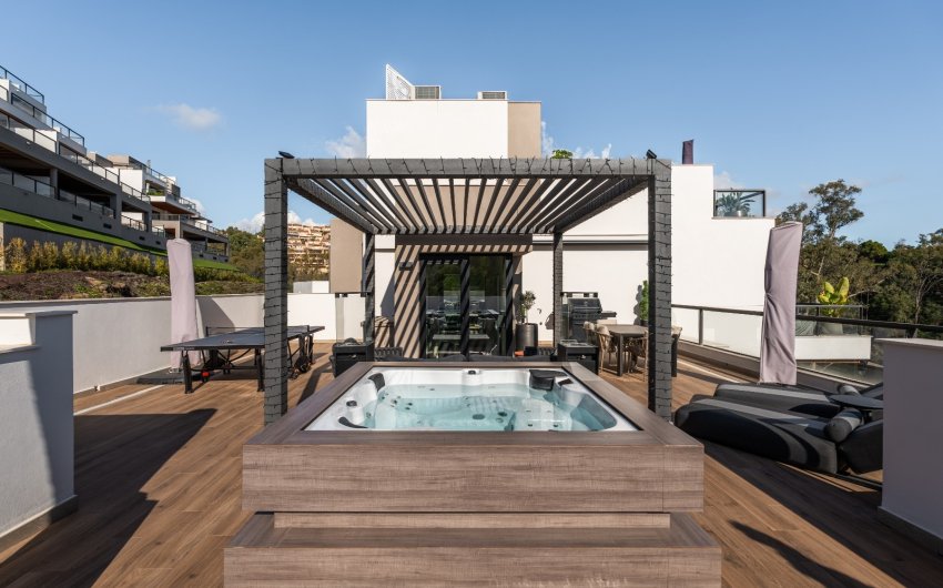 Revente - Apartment -
Marbella - Nueva Andalucía