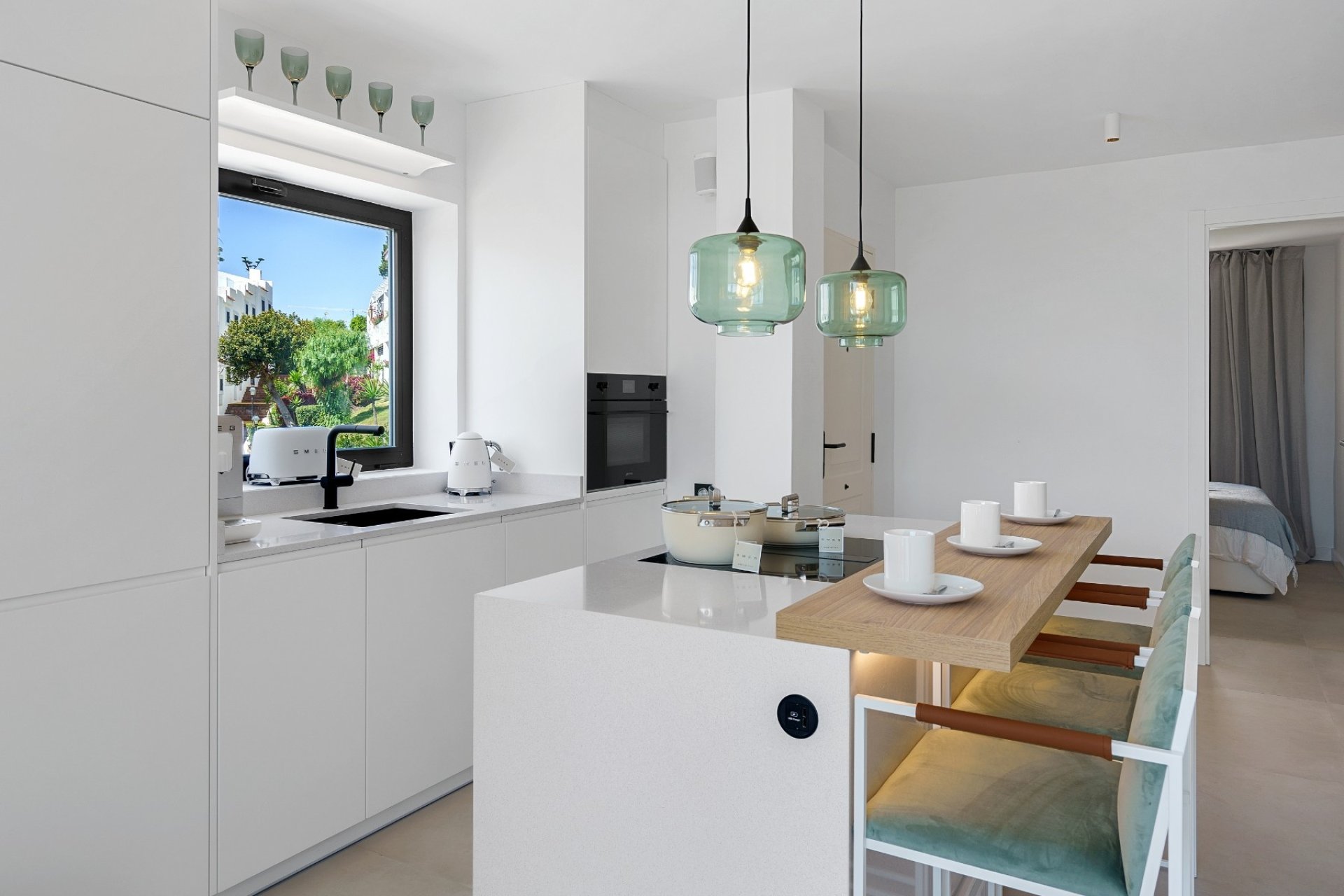 Revente - Apartment -
Marbella - Nueva Andalucía