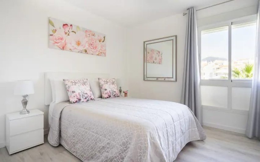 Revente - Apartment -
Marbella - Nueva Andalucía