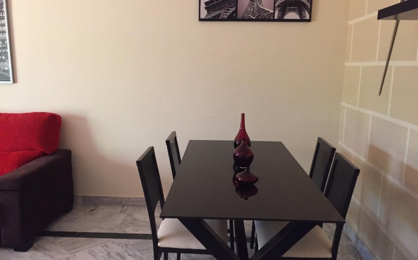 Revente - Apartment -
Marbella - Nueva Andalucía