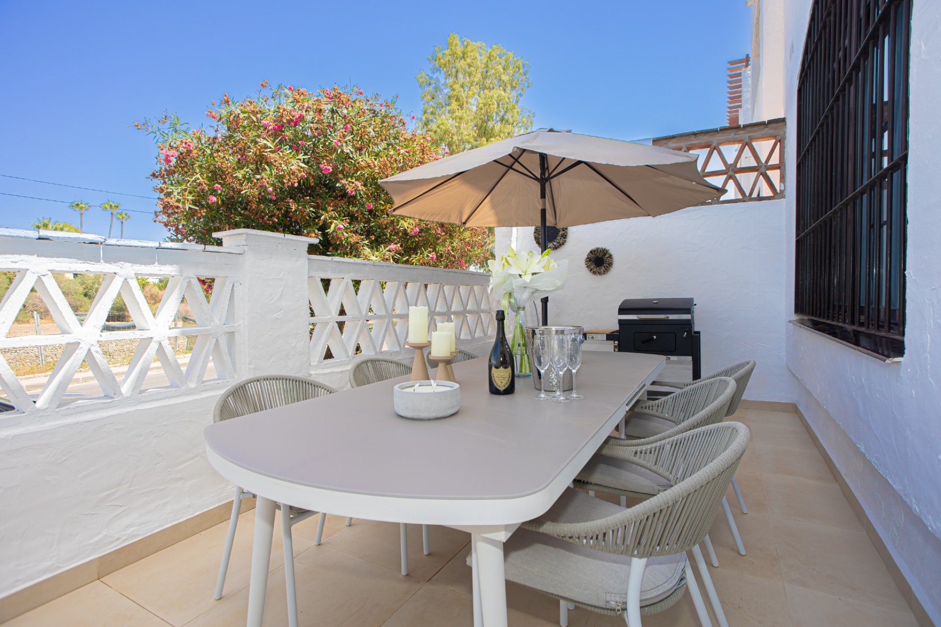 Revente - Apartment -
Marbella - Nueva Andalucía