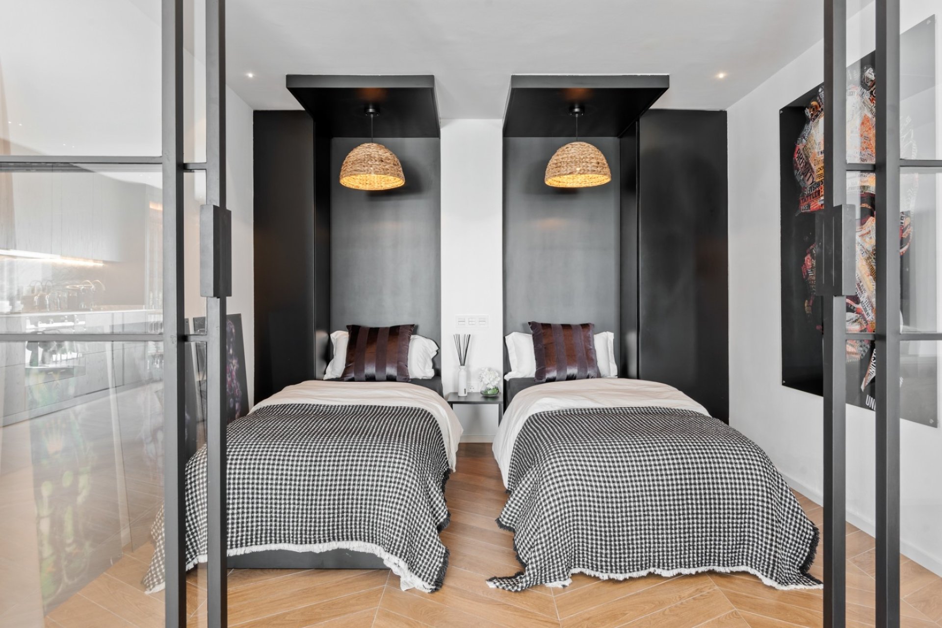 Revente - Apartment -
Marbella - Nueva Andalucía