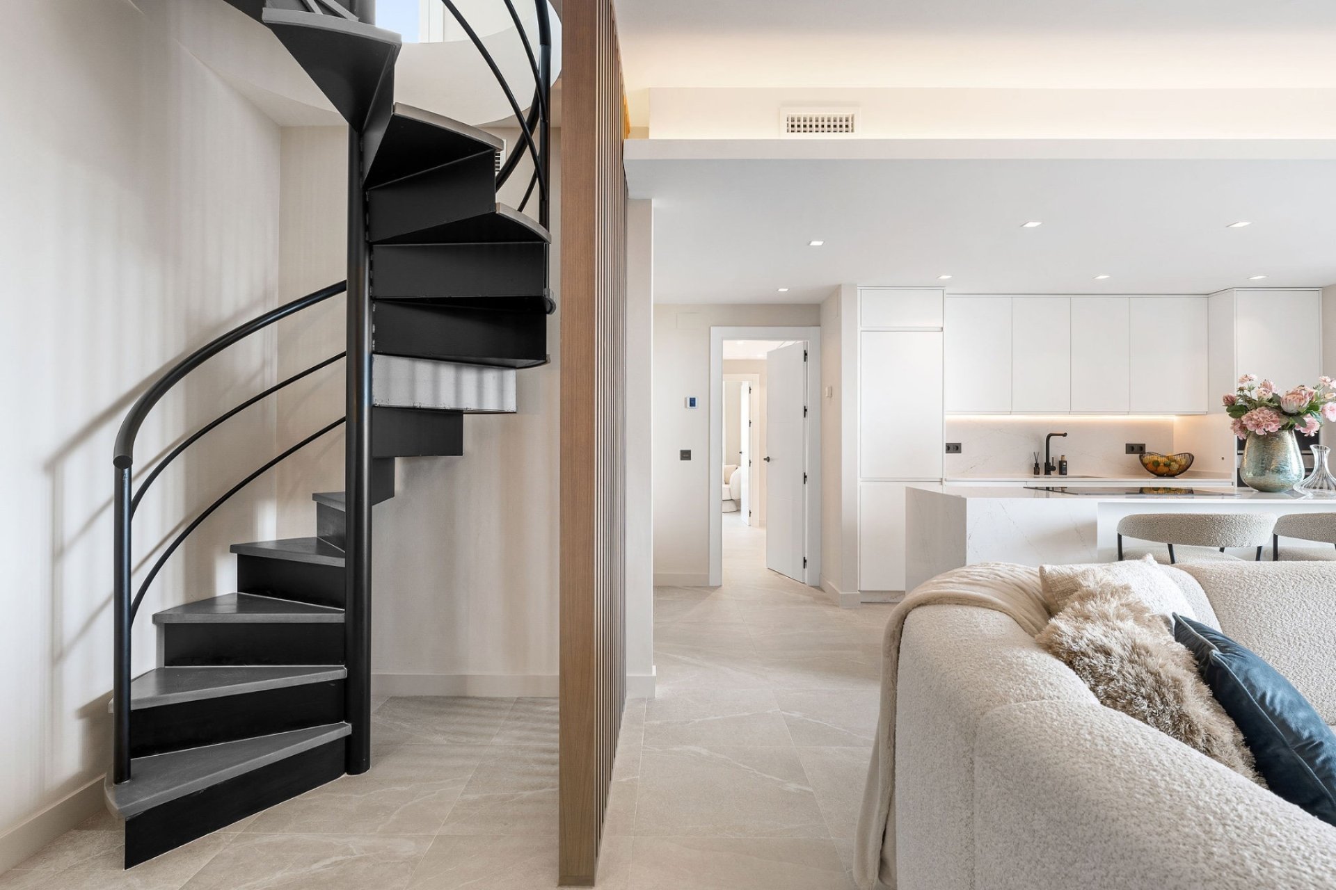 Revente - Apartment -
Marbella - Nueva Andalucía