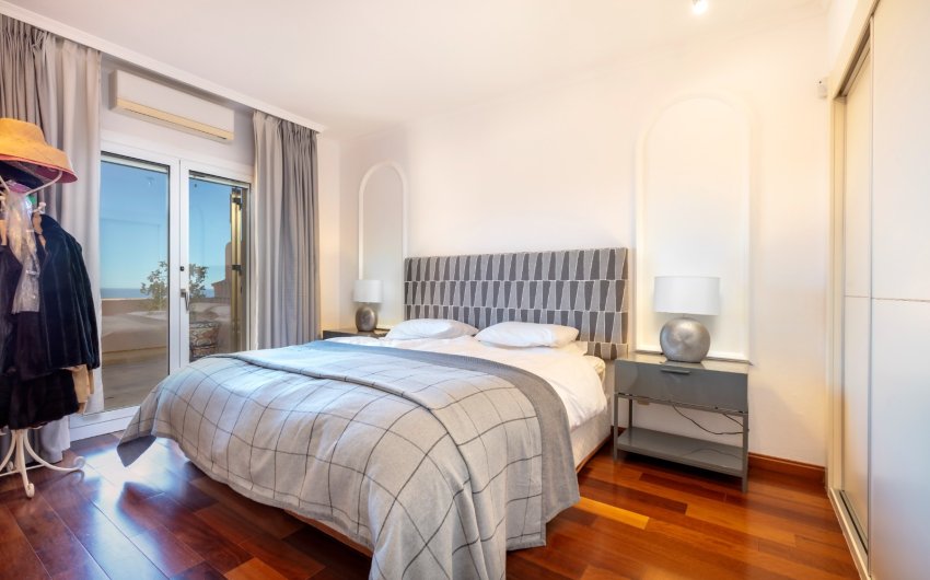 Revente - Apartment -
Marbella - Nueva Andalucía