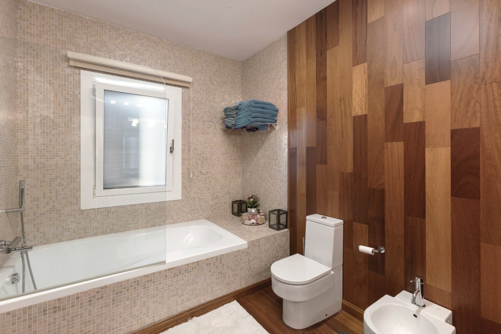 Revente - Apartment -
Marbella - Nueva Andalucía